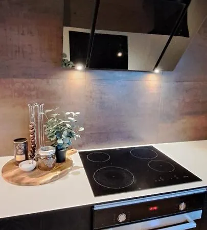 Senja, Husoy I Senja Leilighet Med Sjo- Og Fjellutsikt 180grader * Tofta